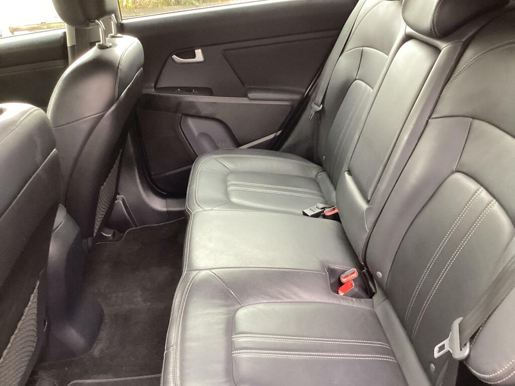 Kia Sportage 2.0 Xe 2Wd 2010 Black #19