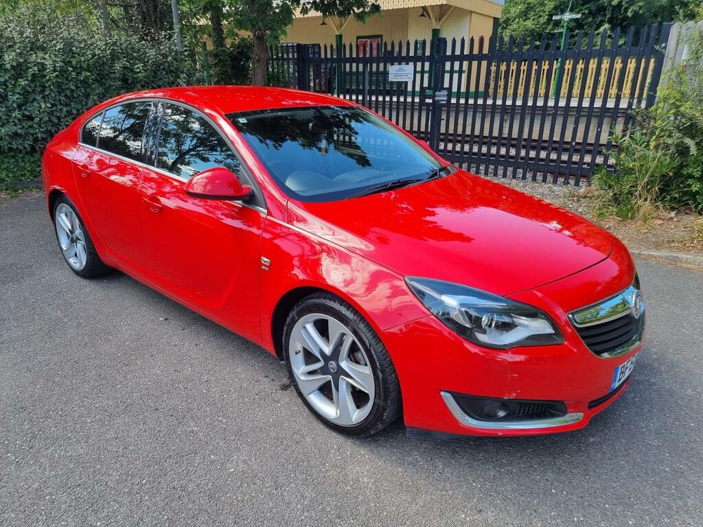 Vauxhall Insignia Sri Nav Red