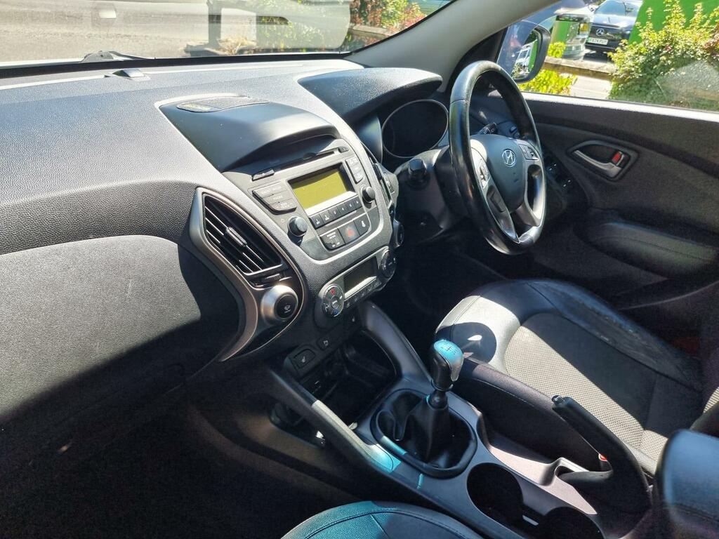 Hyundai Ix35 Suv 1.7 Crdi Se Euro 5 Ss Nav 201515 Silver #19