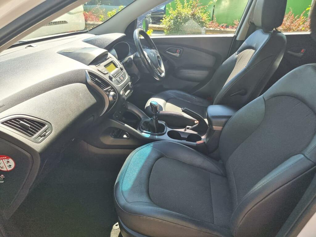 Hyundai Ix35 Suv 1.7 Crdi Se Euro 5 Ss Nav 201515 Silver #42