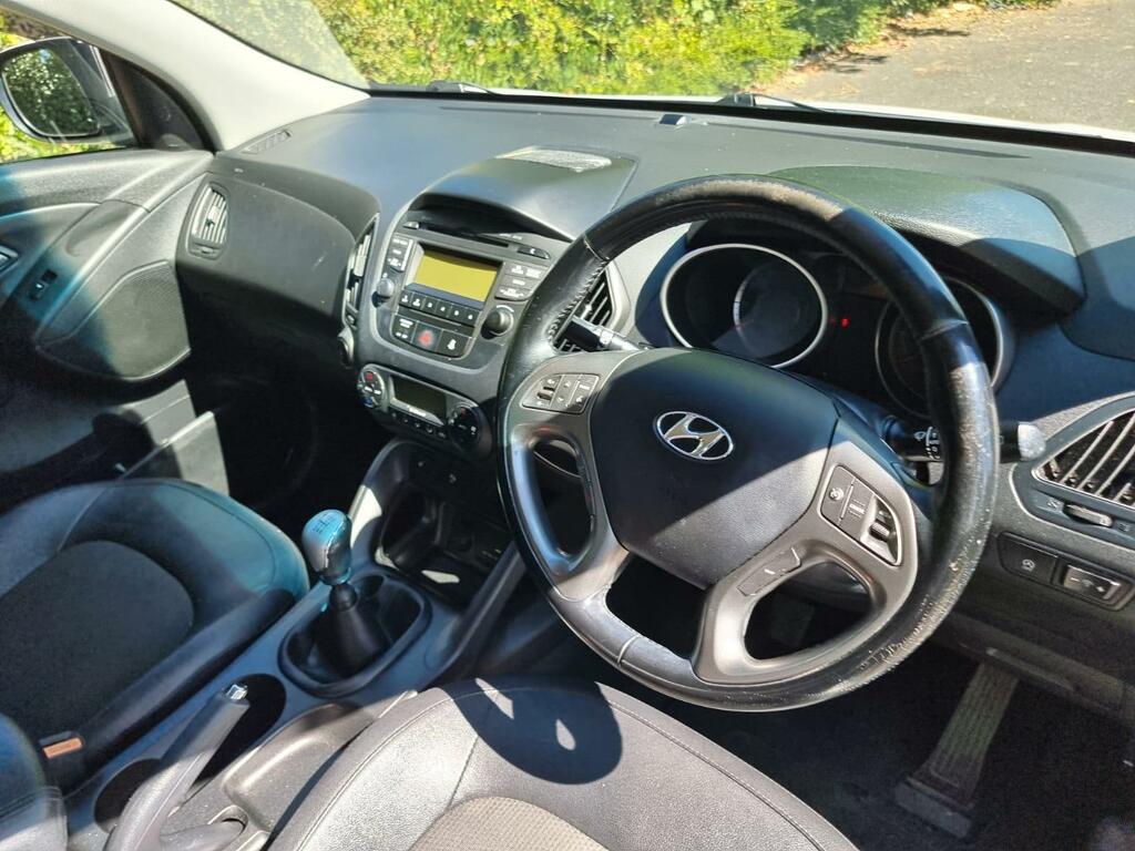 Hyundai Ix35 Suv 1.7 Crdi Se Euro 5 Ss Nav 201515 Silver #21