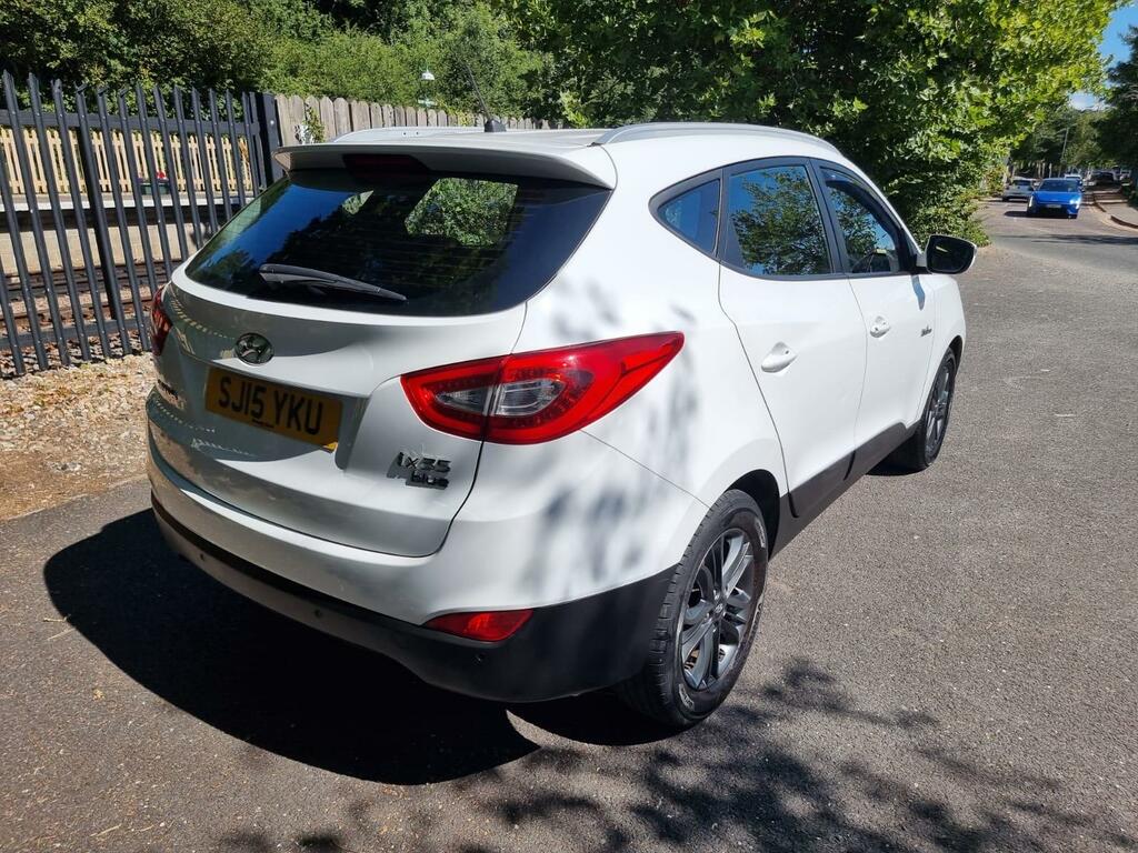 Hyundai Ix35 Suv 1.7 Crdi Se Euro 5 Ss Nav 201515 Silver #16