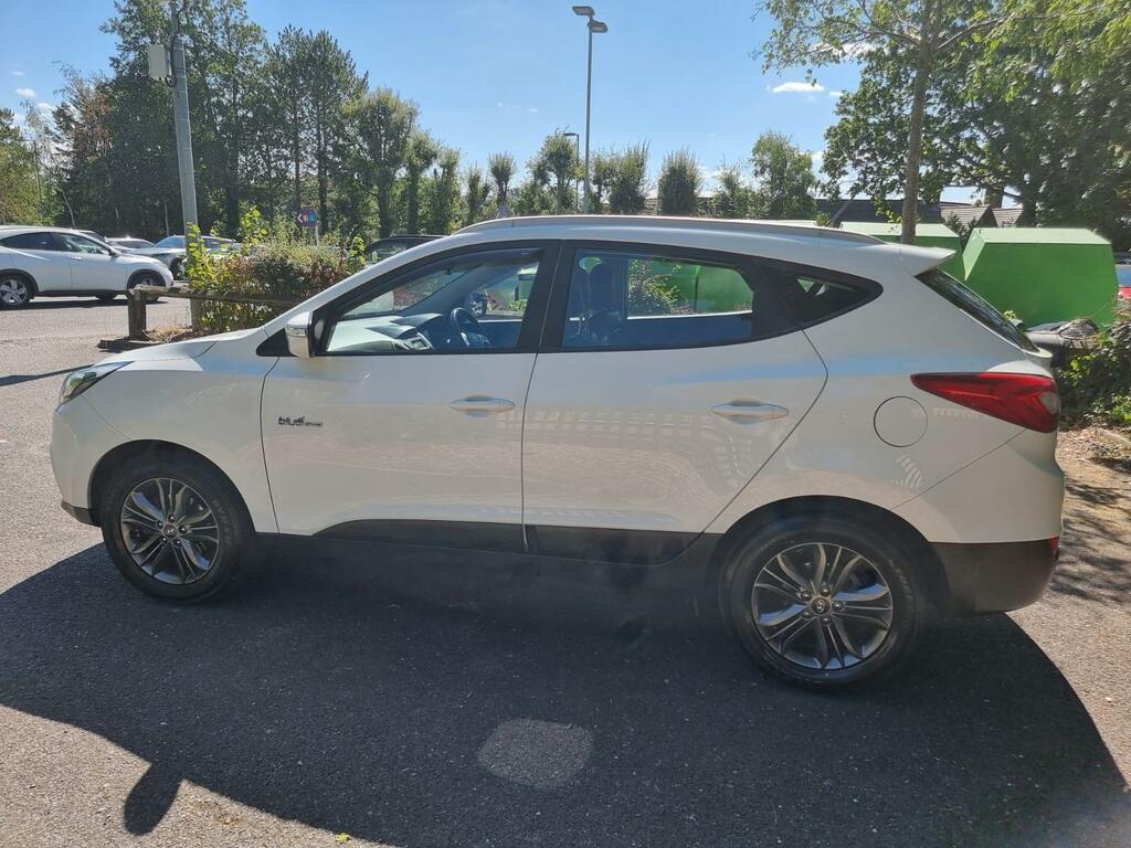 Hyundai Ix35 Suv 1.7 Crdi Se Euro 5 Ss Nav 201515 Silver #10