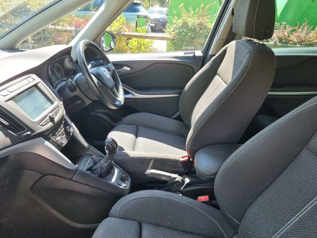 Vauxhall Zafira Tourer Sri Nav White #49