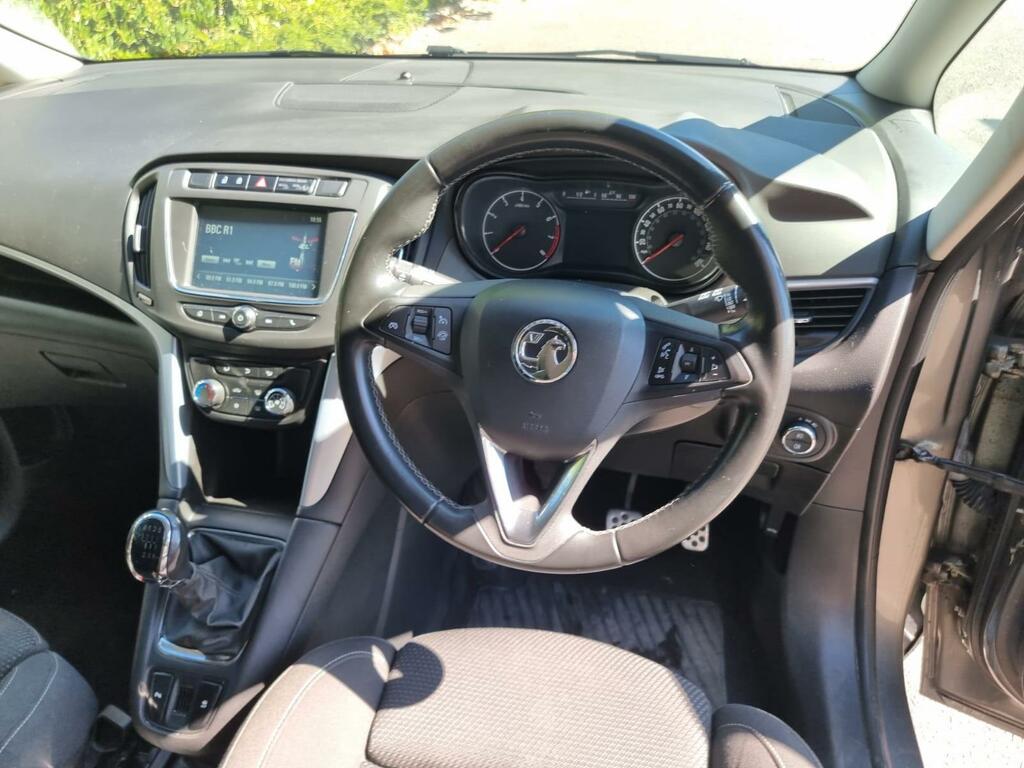 Vauxhall Zafira Tourer Sri Nav White #47