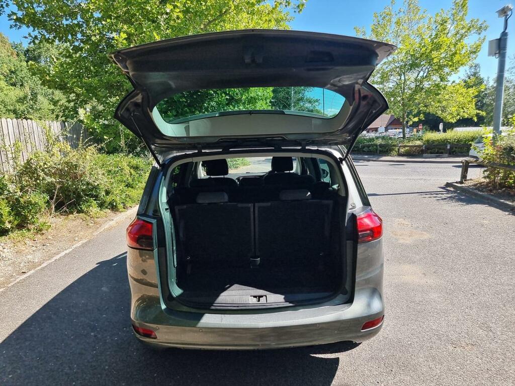 Vauxhall Zafira Tourer Sri Nav White #46