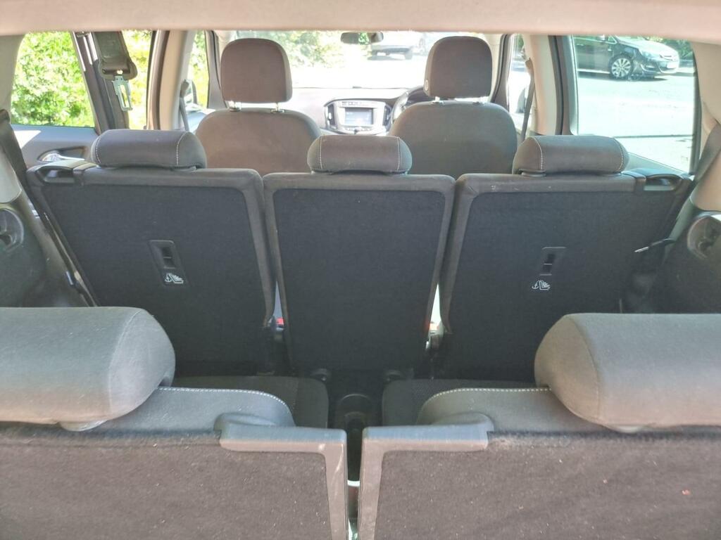 Vauxhall Zafira Tourer Sri Nav White #33