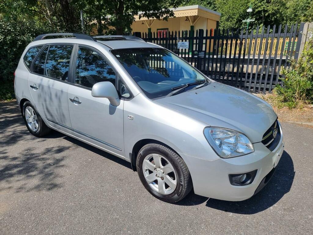 Kia Carens Ls Silver
