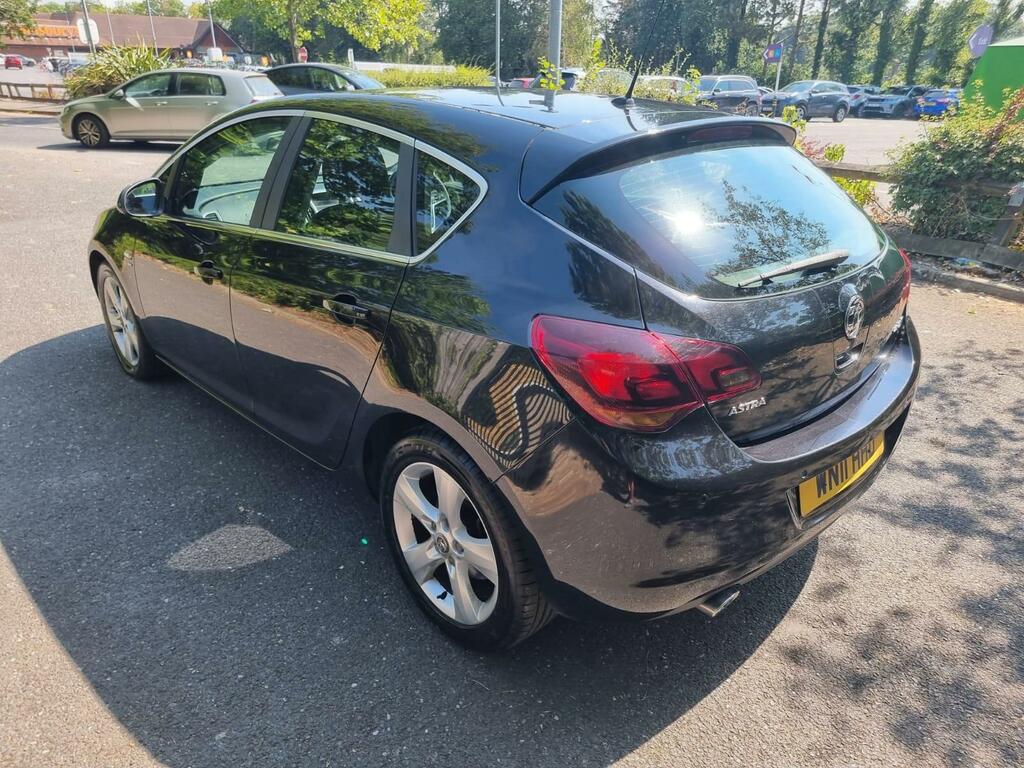 Vauxhall Astra Sri Black #4