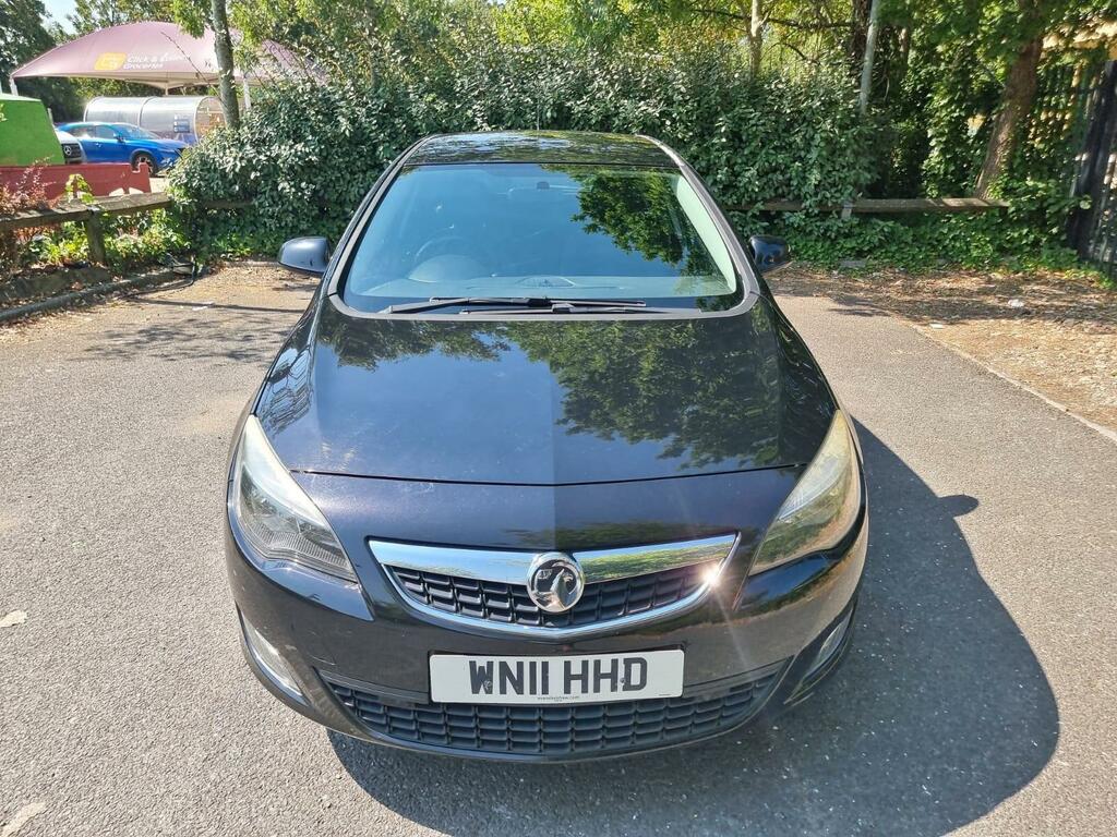 Vauxhall Astra Sri Black #2