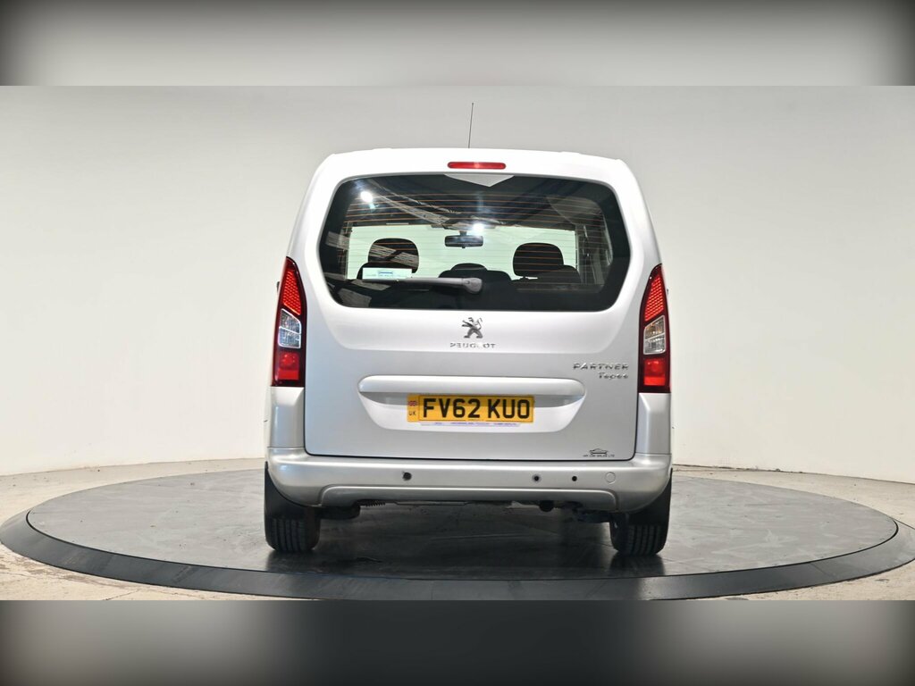 Peugeot Partner Tepee 1.6 Hdi 92 S Red #18