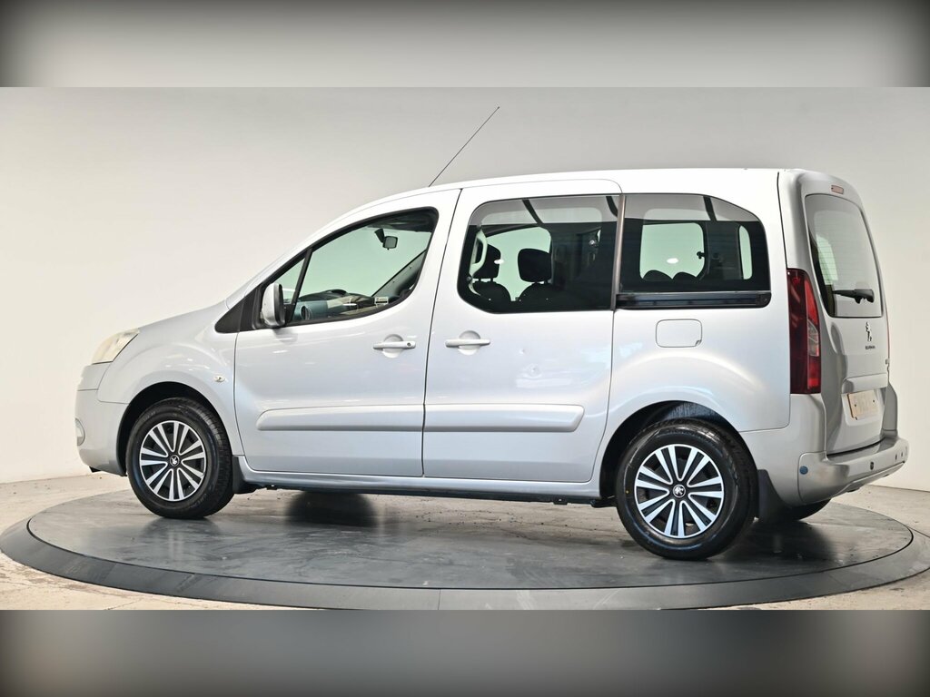 Peugeot Partner Tepee 1.6 Hdi 92 S Red #15