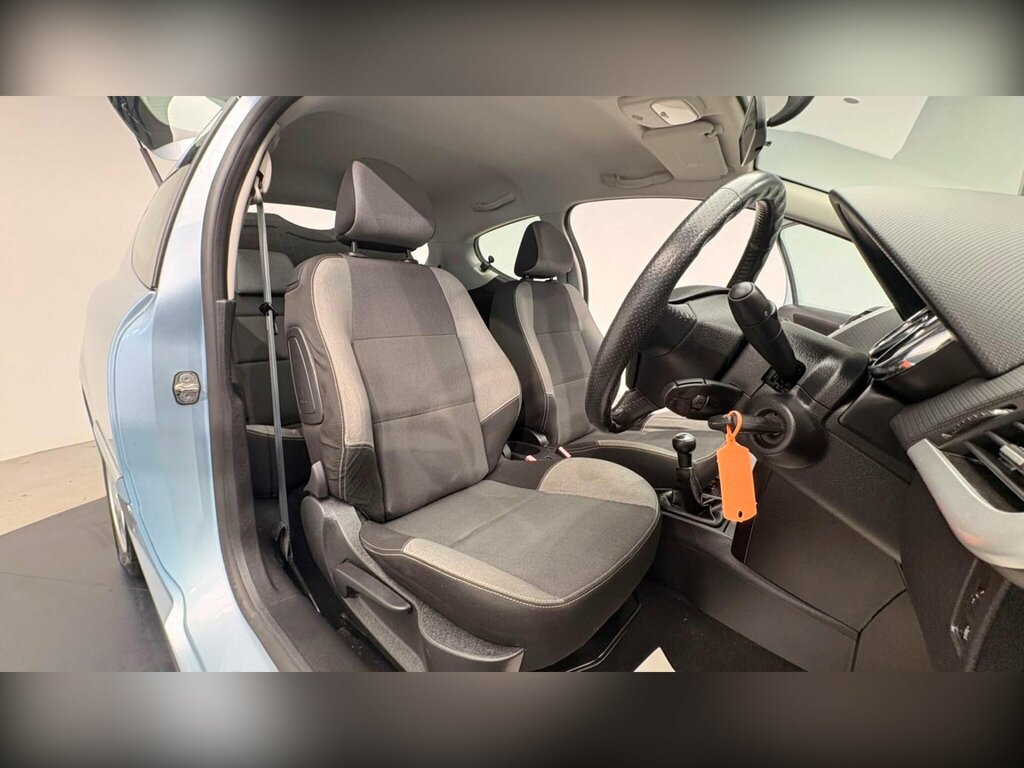 Peugeot 207 1.6 Hdi Blue #55