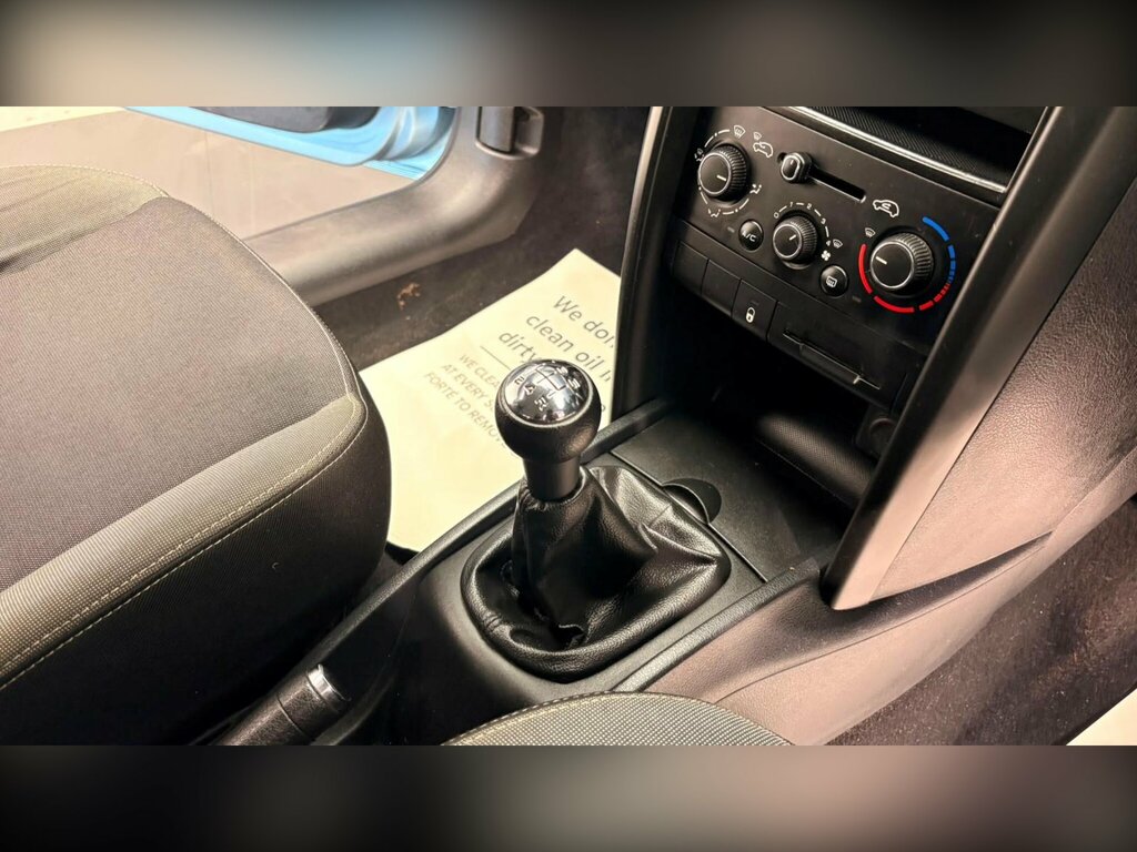 Peugeot 207 1.6 Hdi Blue #54