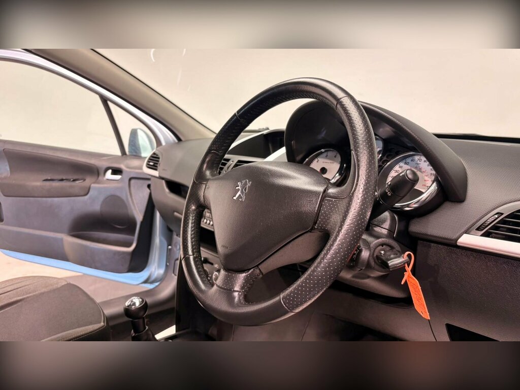 Peugeot 207 1.6 Hdi Blue #52