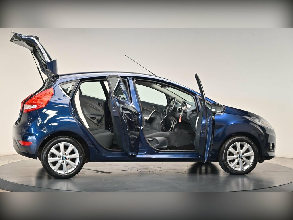 Ford Fiesta Fiesta Zetec Blue #40