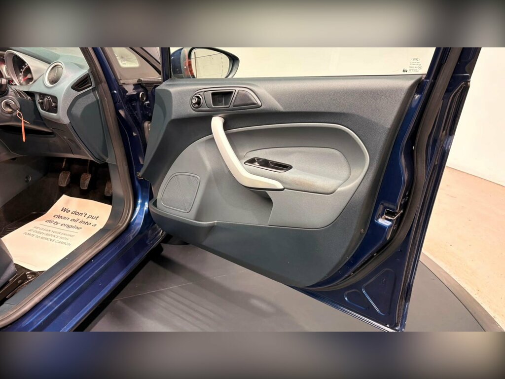 Ford Fiesta Fiesta Zetec Blue #44