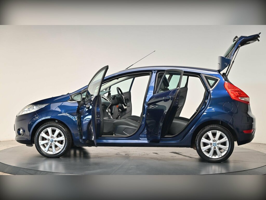 Ford Fiesta Fiesta Zetec Blue #32