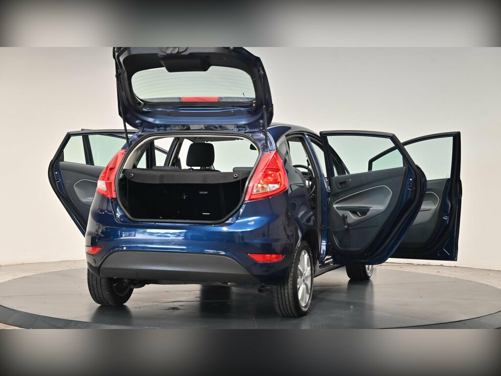 Ford Fiesta Fiesta Zetec Blue #37