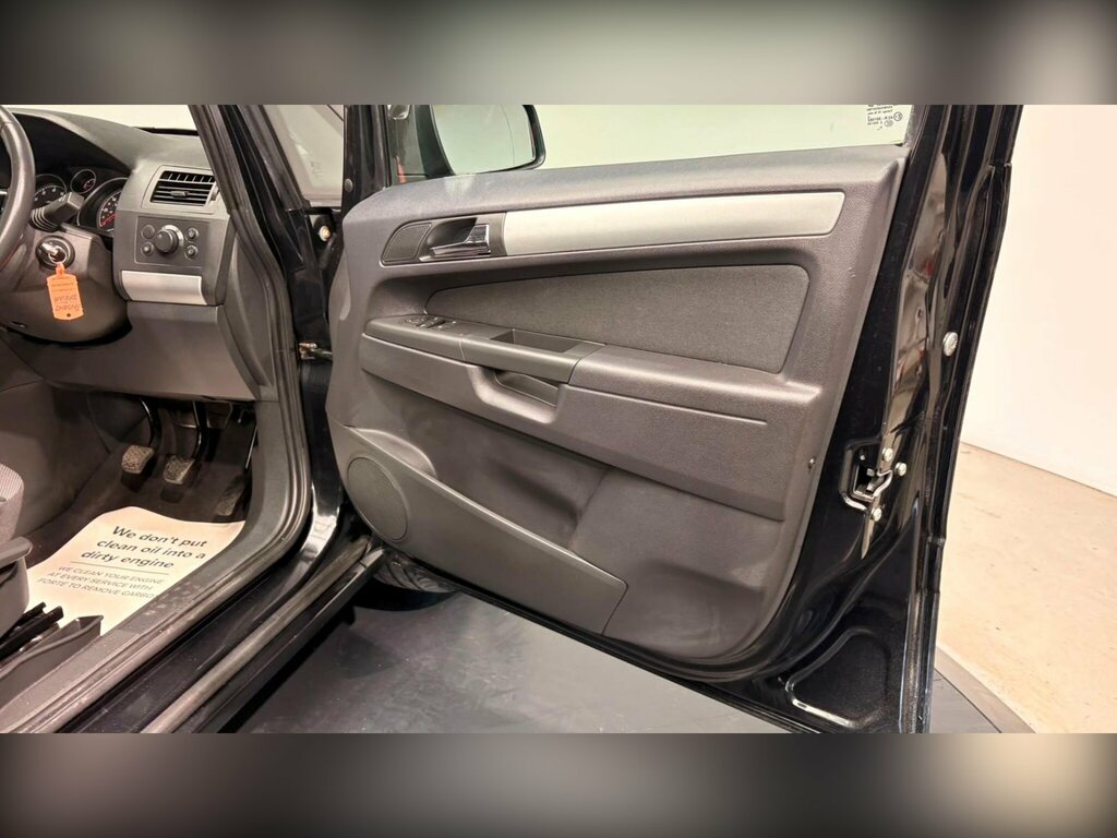 Vauxhall Zafira 7 Seater 1.6 Design Silver #43