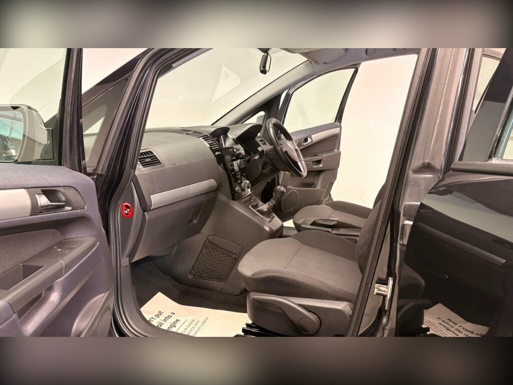 Vauxhall Zafira 7 Seater 1.6 Design Silver #46