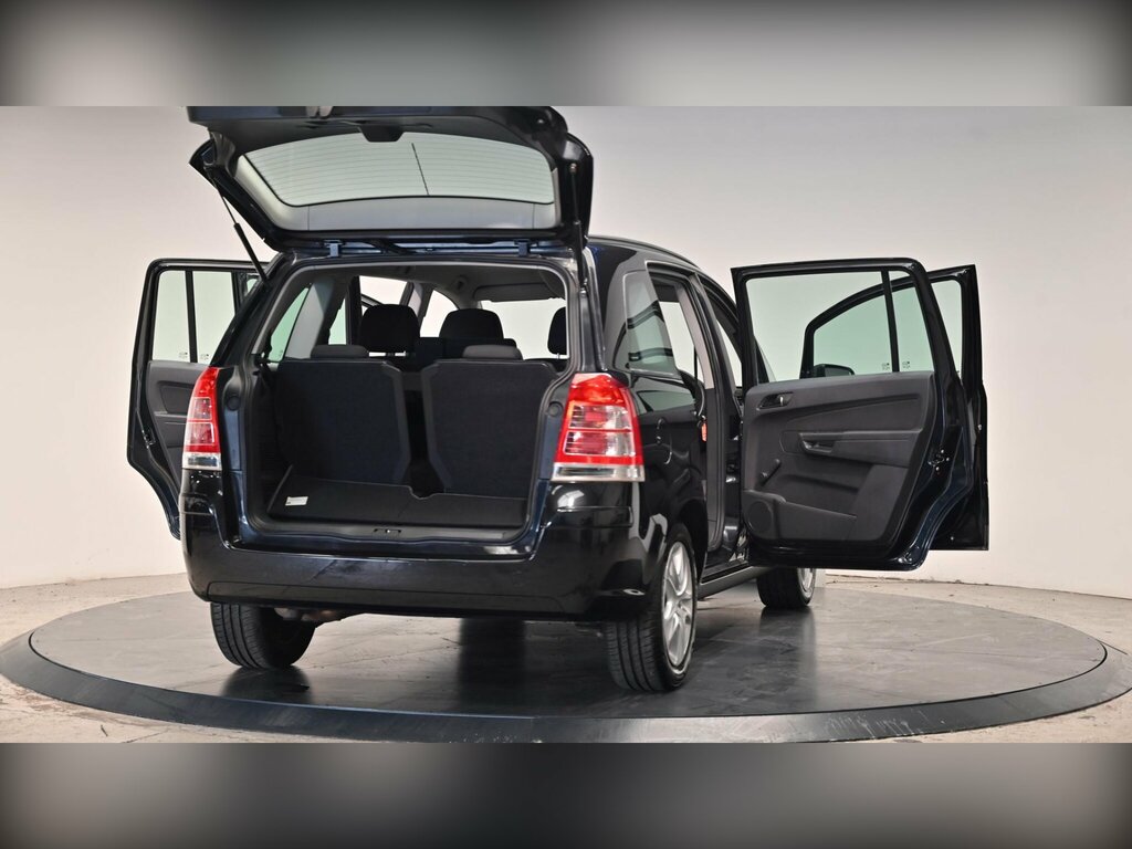 Vauxhall Zafira 7 Seater 1.6 Design Silver #36