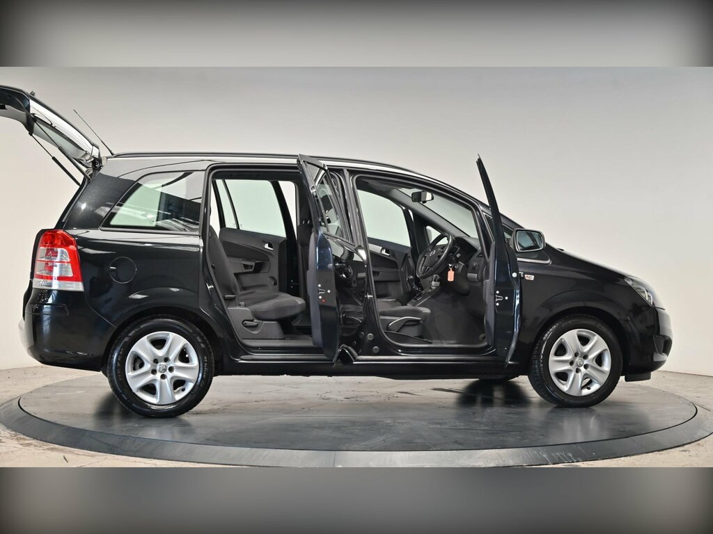 Vauxhall Zafira 7 Seater 1.6 Design Silver #39