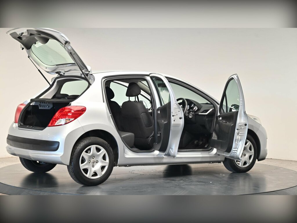 Peugeot 207 207 Verve Hdi 70 Red #38