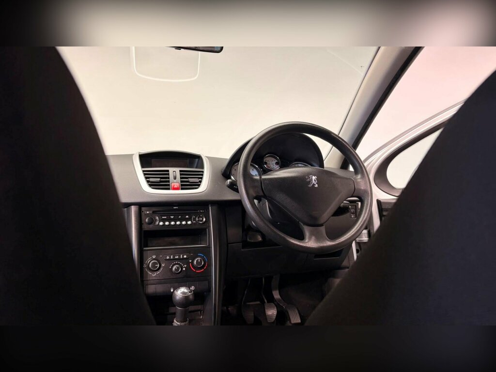 Peugeot 207 207 Verve Hdi 70 Red #50
