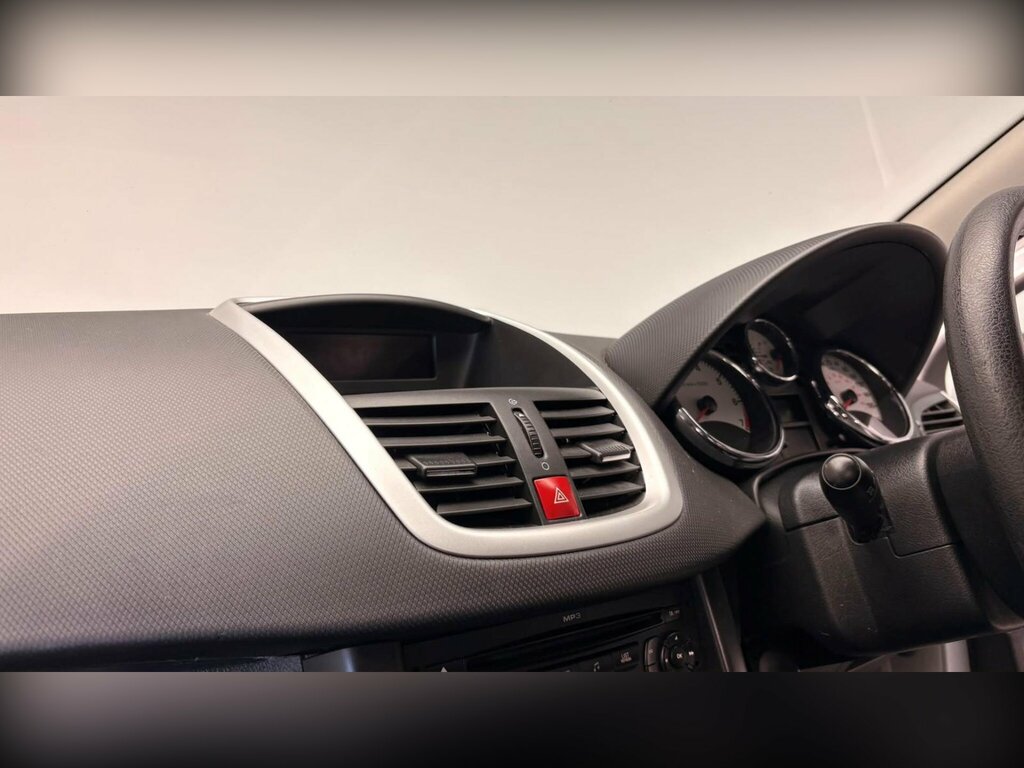 Peugeot 207 207 Verve Hdi 70 Red #52