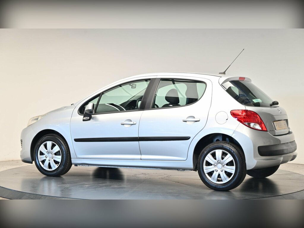 Peugeot 207 207 Verve Hdi 70 Red #14