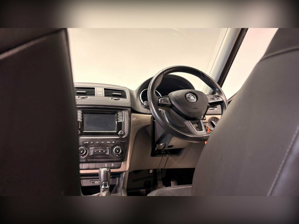 Skoda Yeti Yeti Outdoor Se Tsi S-a White #51