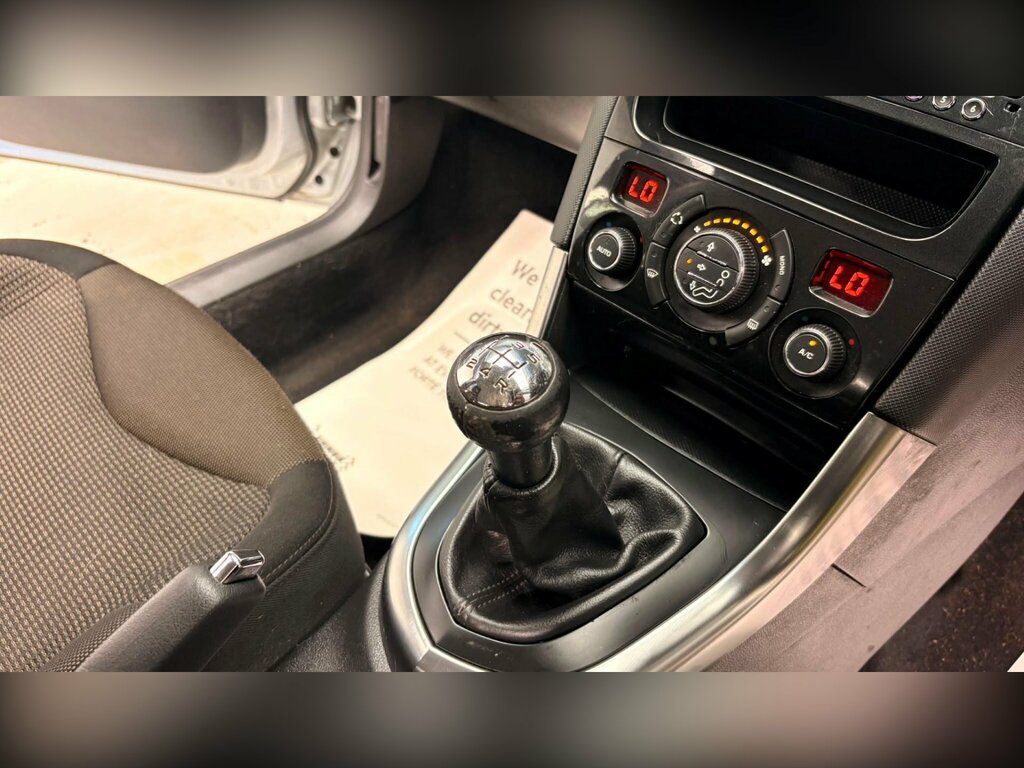 Peugeot 308 1.6 Vti Allure Euro 5 White #92