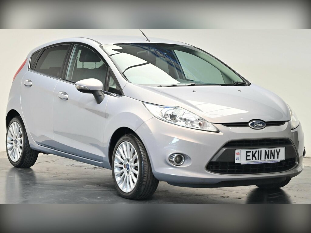 Ford Fiesta 1.4 Titanium Silver