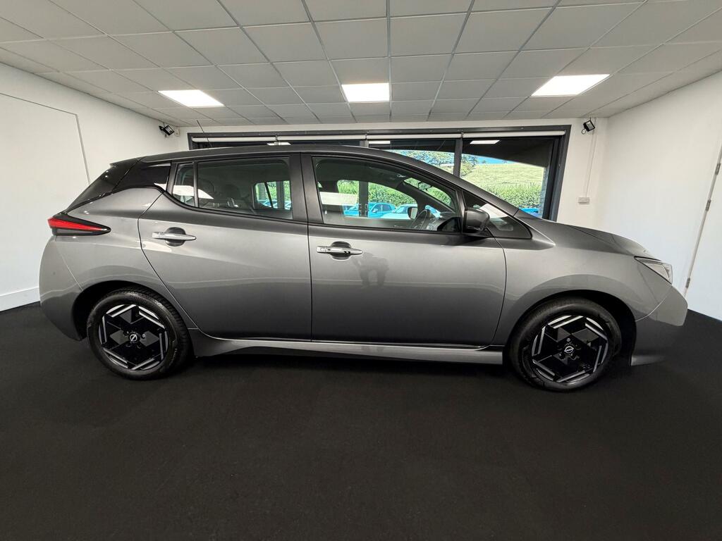 Nissan Leaf 39Kwh Acenta Hatchback Grey #6