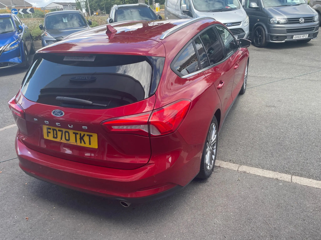 Ford Focus 1.0T Ecoboost Titanium X Estate #4