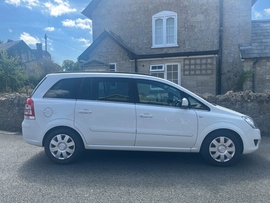 Vauxhall Zafira 1.7 Cdti Ecoflex Exclusiv Mpv Eu White #2