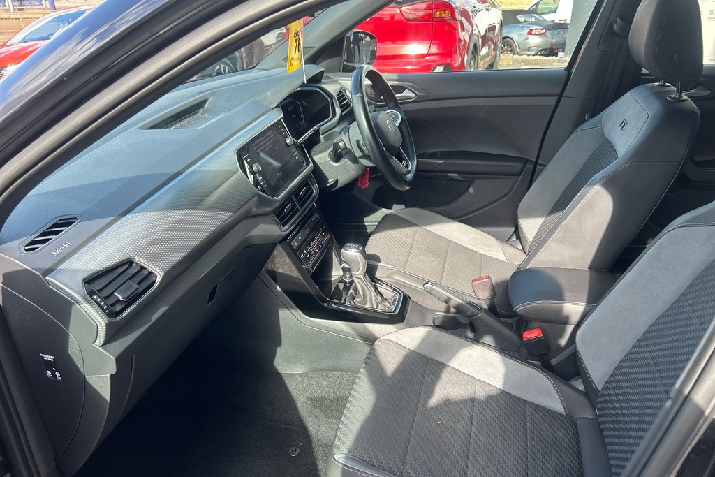 Volkswagen T-Cross 1.5 Tsi Evo R-line Dsg YD22KAE Black #3