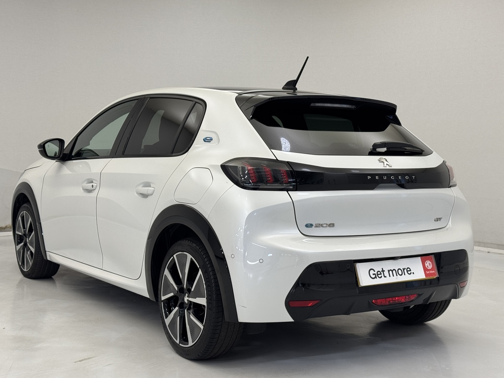 Peugeot e-208 100Kw Gt Premium 50Kwh FG23VMX White #4