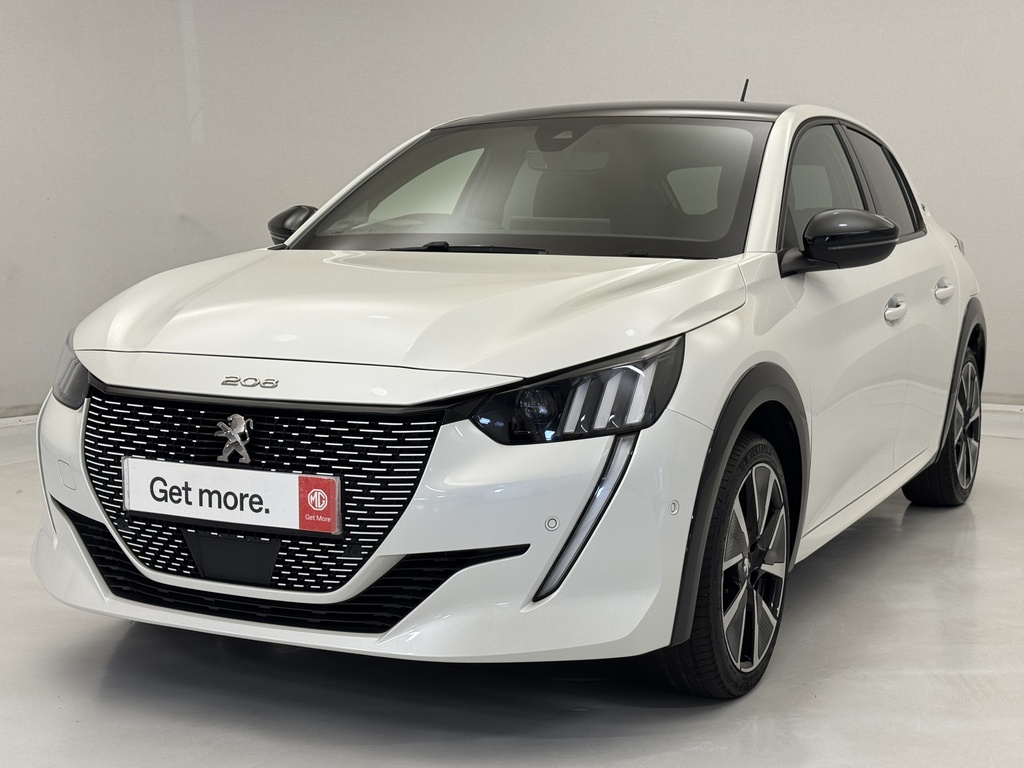 Peugeot e-208 100Kw Gt Premium 50Kwh White