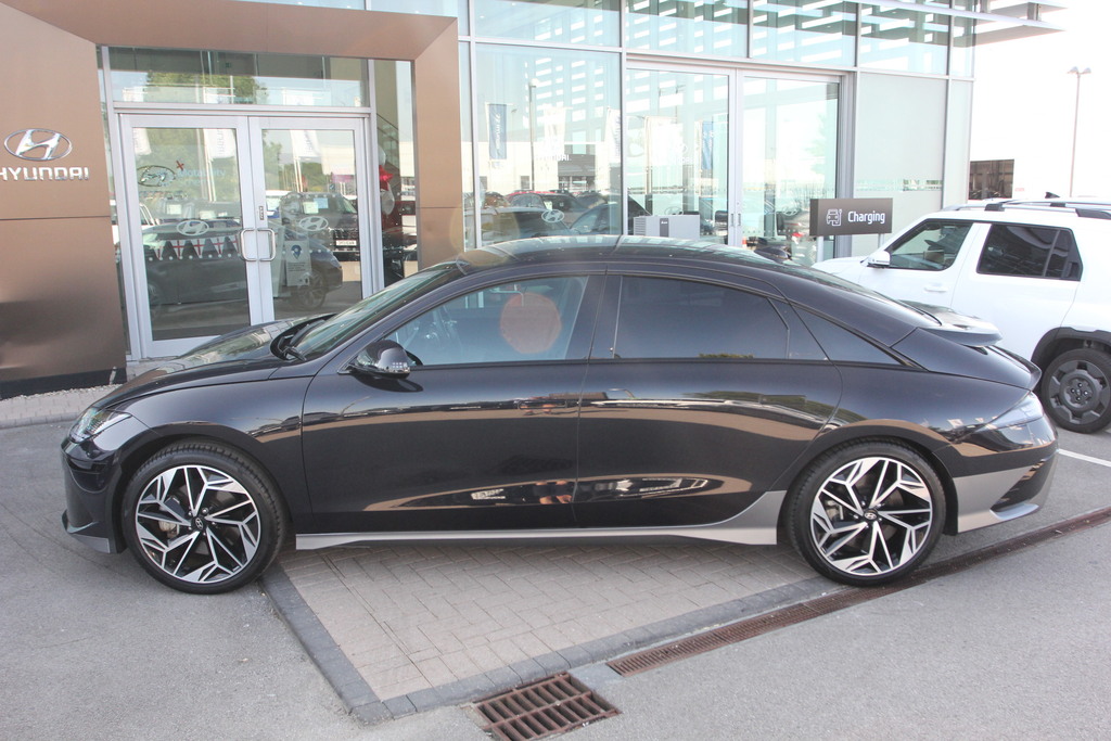 Hyundai Ioniq 6 168Kw Premium 77Kwh Blue #6