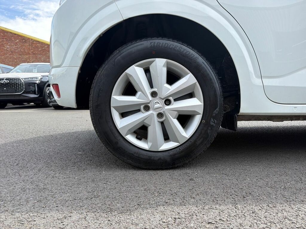 Dacia Sandero 1.0 Tce Bi-fuel Comfort White #4
