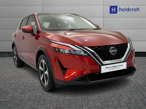 Nissan Qashqai 1.3 Dig-t Mh N-connecta Red