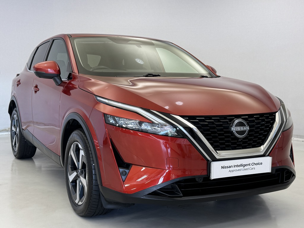 Nissan Qashqai 1.3 Dig-t Mh N-connecta DU72AXX Red #2