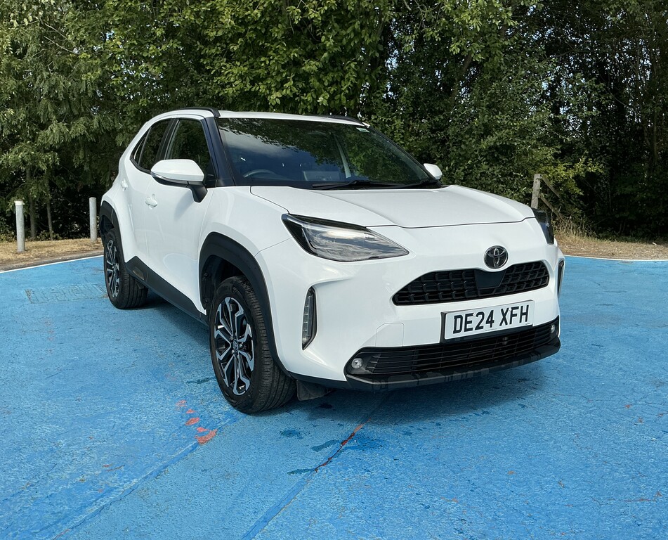 Toyota Yaris Cross 1.5 Hybrid Design Cvt White