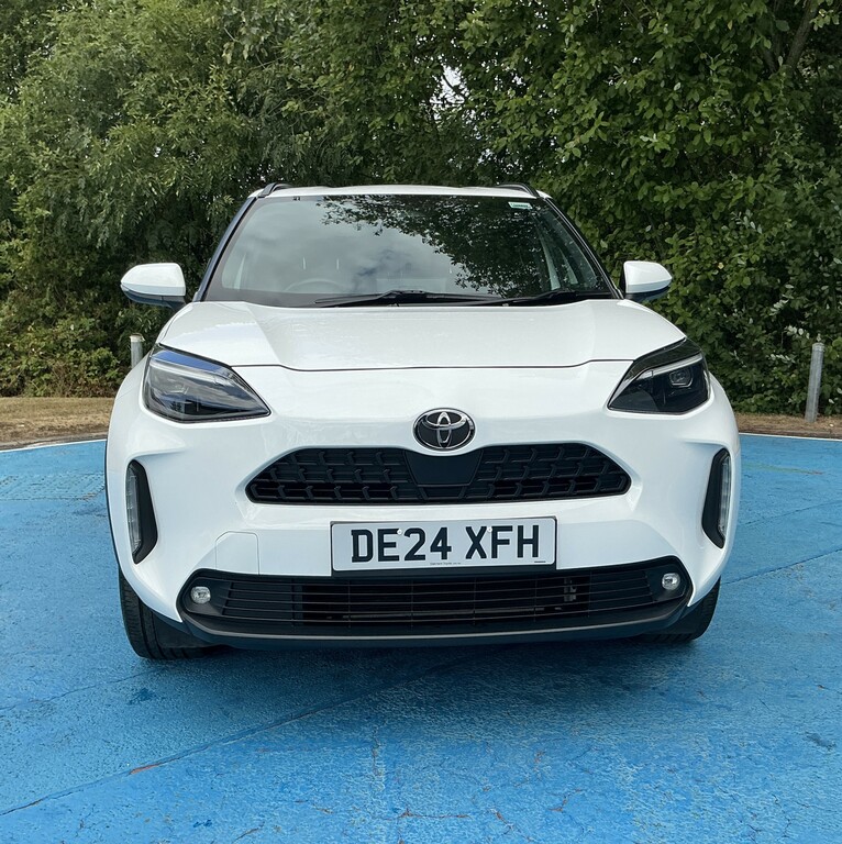 Toyota Yaris Cross 1.5 Hybrid Design Cvt DE24XFH White #3