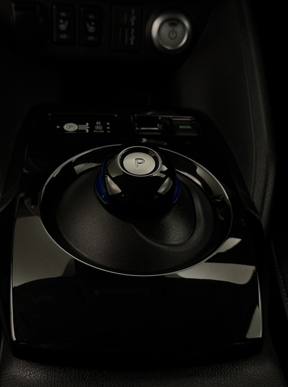Nissan Leaf 39Kwh N-connecta Hatchback 150 Grey #18