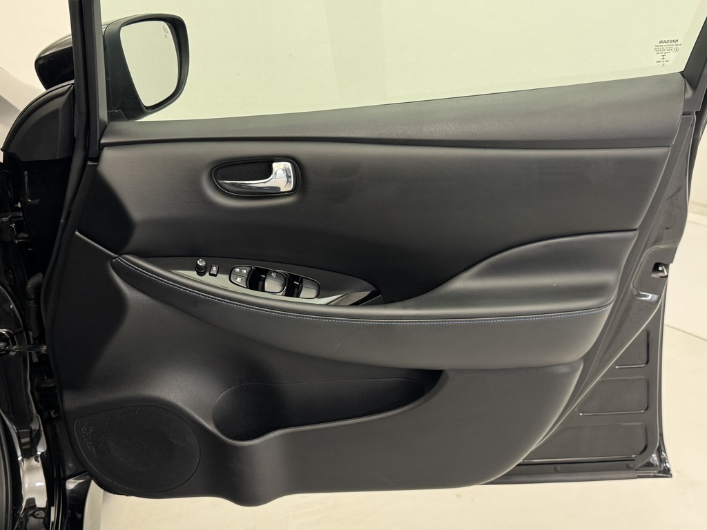 Nissan Leaf 39Kwh N-connecta Hatchback 150 Grey #20