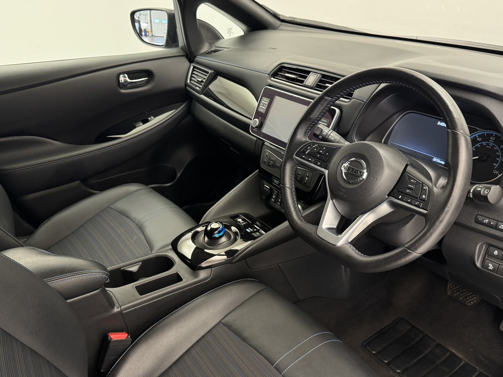 Nissan Leaf 39Kwh N-connecta Hatchback 150 Grey #21