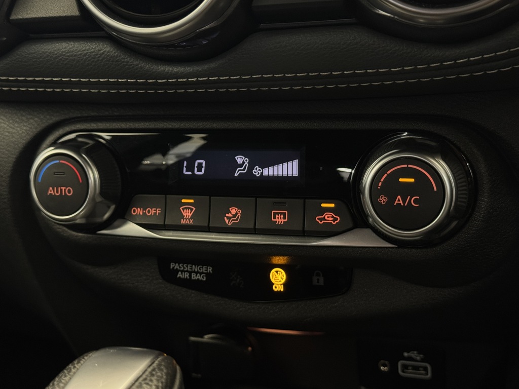 Nissan Juke 1.0 Dig-t 114 Tekna Black #24